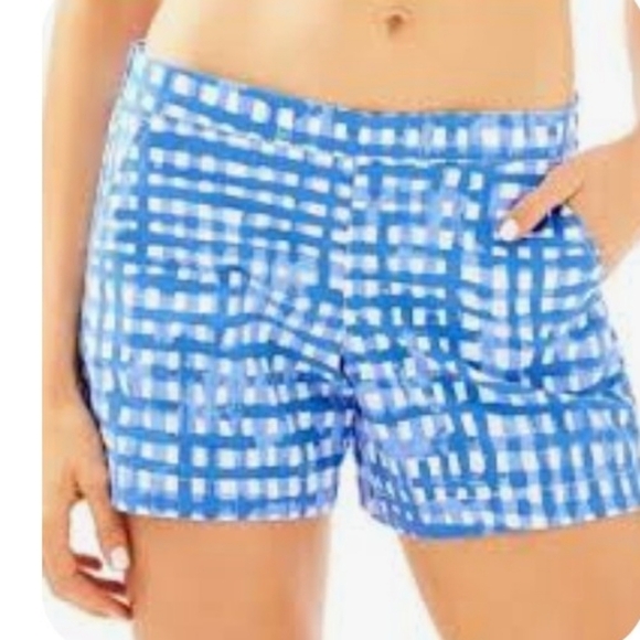 Lilly Pulitzer Ocen View Shorts Feeling Beachy Gingham Print. - Picture 1 of 12